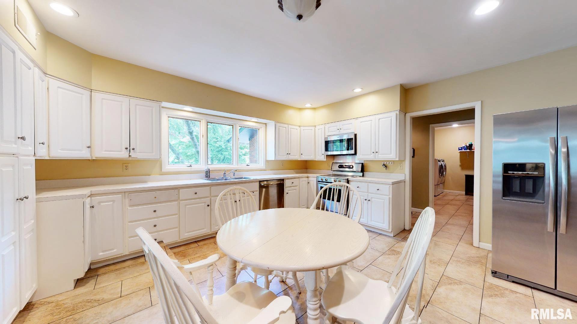 1860 West Laurel Street Springfield, IL 62704 - Photo 8 of 27 Gallery Image 8