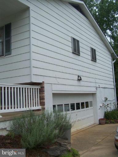 525 Gladhill Road Odenton, MD 21113 - Photo 2 of 26 Garage 1