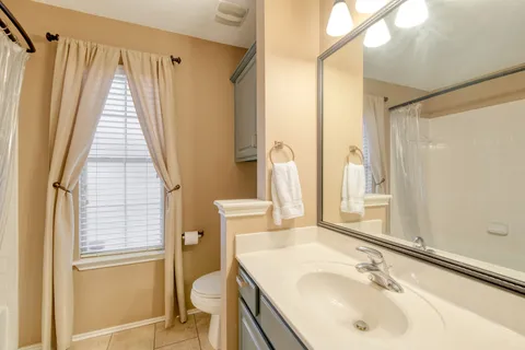 $265,000 | 16100 South Great Oaks Drive, Unit 901, Round Rock, TX 78681