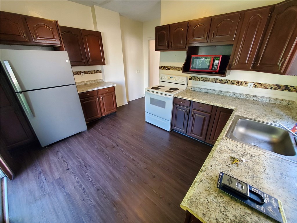 55 Middlesex Road Rochester, NY 14610 - Photo 3 of 13