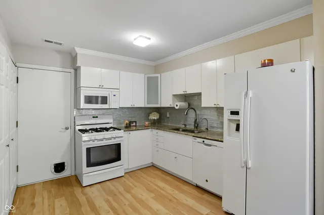 $175,000 | 2566 Hideaway Drive North, Indianapolis, IN 46268