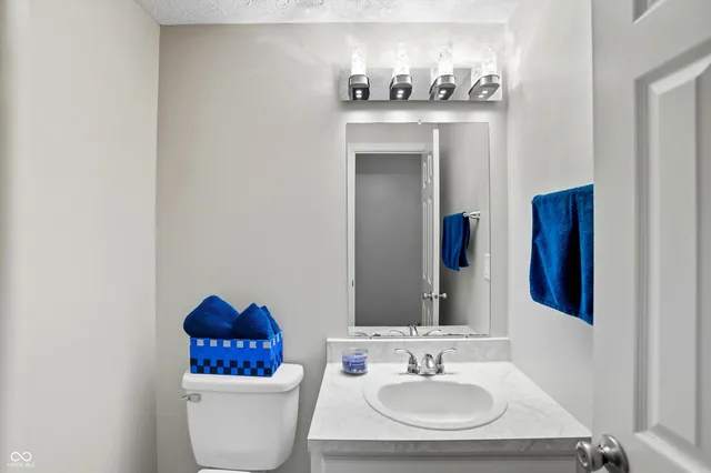 $175,000 | 2566 Hideaway Drive North, Indianapolis, IN 46268