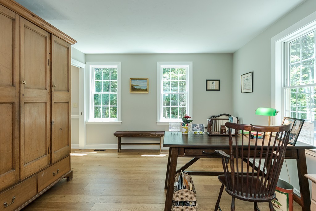 27 Hanlon Road Holliston, MA 01746 - Photo 12 of 30 Gallery Image 12