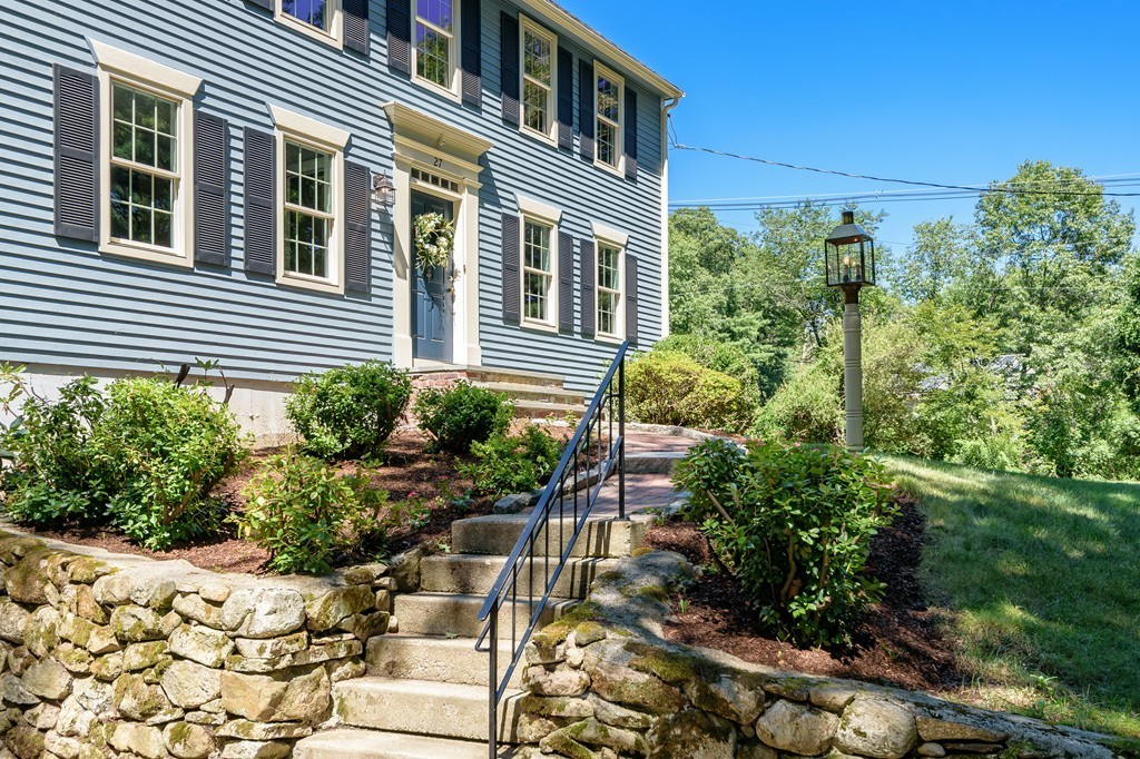 27 Hanlon Road Holliston, MA 01746 - Photo 4 of 30 Gallery Image 4