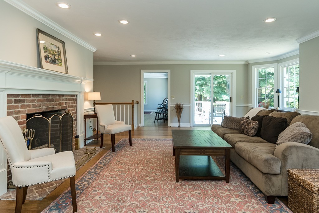 27 Hanlon Road Holliston, MA 01746 - Photo 5 of 30 Gallery Image 5