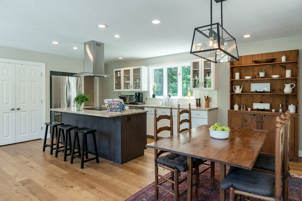 27 Hanlon Road Holliston, MA 01746 - Photo 9 of 30 Gallery Image 9