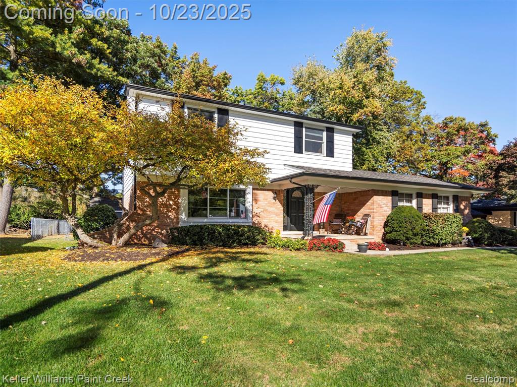 2152 Avoncrest Drive Rochester Hills, MI 48309 - Photo 3 of 42