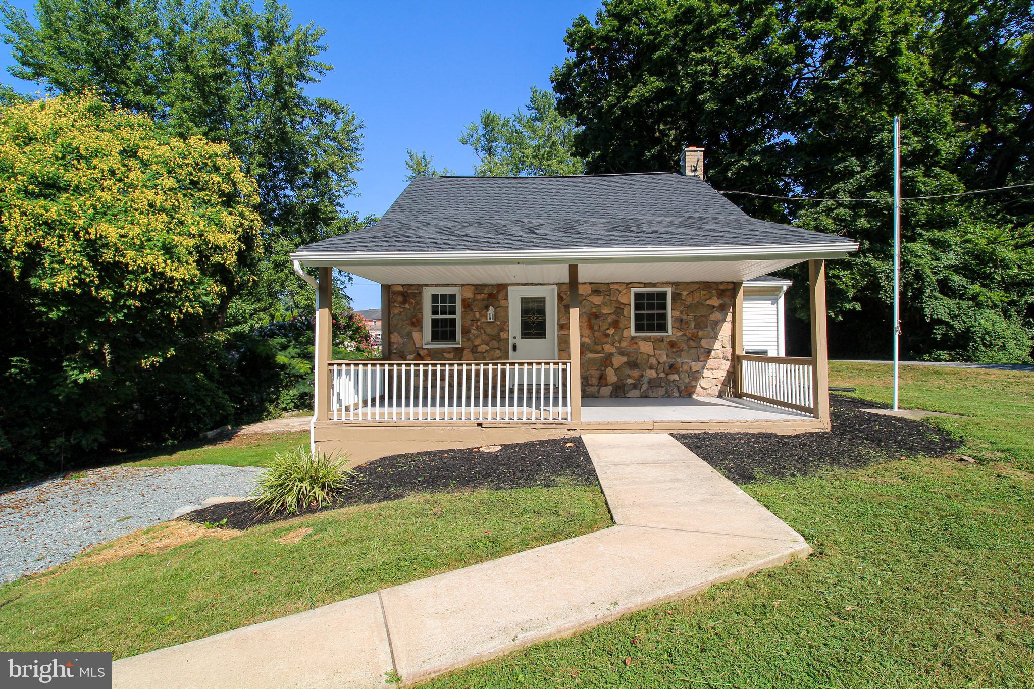 1601 Wabank Road Lancaster, PA 17603 - Photo 4 of 38 Gallery Image 4