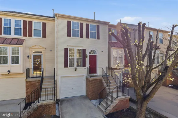 $3,250 | 7719 Markham Grant Lane, Alexandria, VA 22315