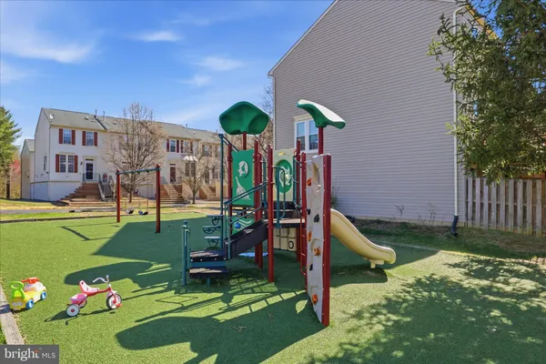 $3,250 | 7719 Markham Grant Lane, Alexandria, VA 22315