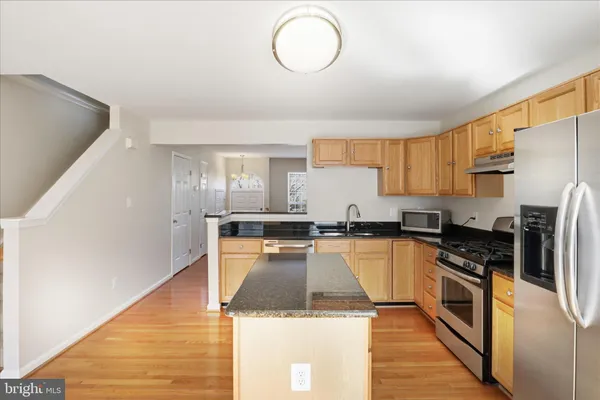 $3,250 | 7719 Markham Grant Lane, Alexandria, VA 22315