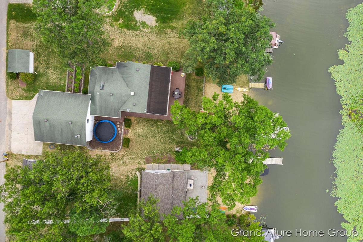 2224 Spruell Road Newaygo, MI 49337 - Photo 22 of 32 IMG_1021