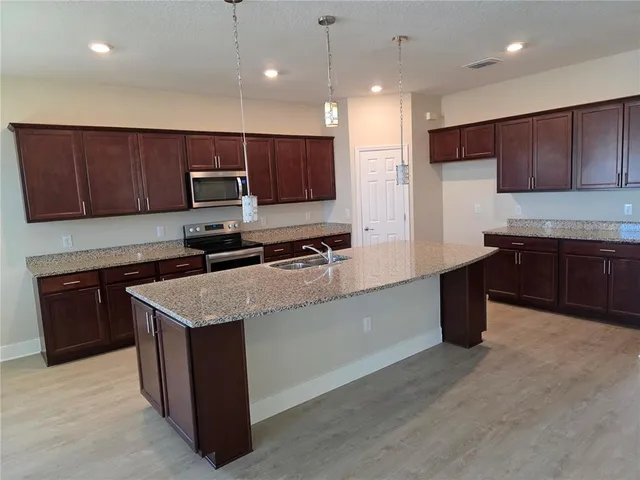 $439,000 | 13805 Tonya Anne Drive, Riverview, FL 33579