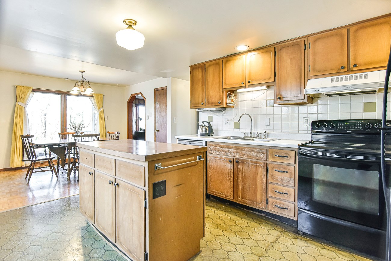 650 West Dittemore Road Bloomington, IN 47404 - Photo 11 of 34