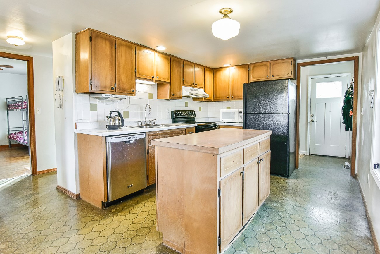 650 West Dittemore Road Bloomington, IN 47404 - Photo 10 of 34