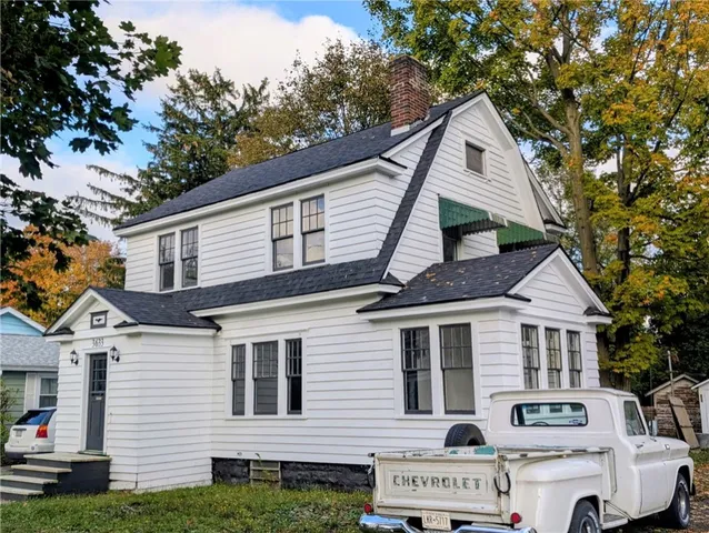 $205,000 | 3633 Midland Avenue, Syracuse, NY 13205