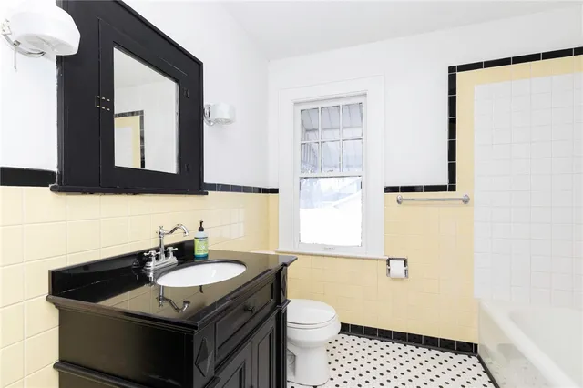 $199,000 | 3633 Midland Avenue, Syracuse, NY 13205