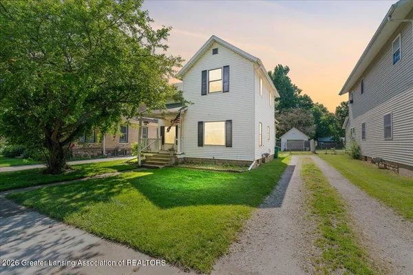 $174,900 | 725 North Cochran Avenue, Charlotte, MI 48813