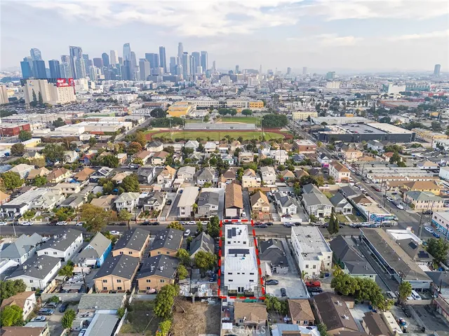 $2,799,000 | 300 East 25th Street, Los Angeles, CA 90011