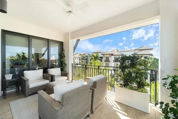 $2,595,000 | 1035 3rd Avenue South, Unit 401, Naples, FL 34102