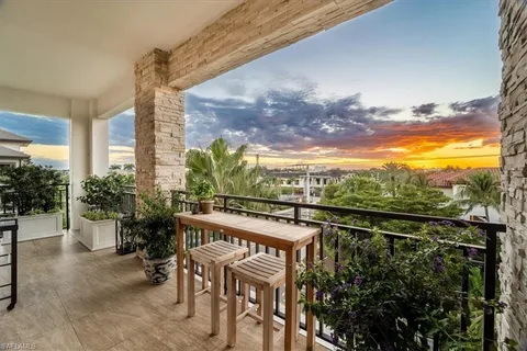 $2,650,000 | 1035 3rd Avenue South, Unit 401, Naples, FL 34102