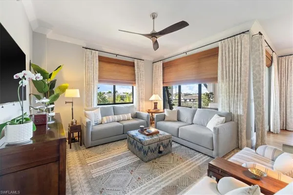 $2,595,000 | 1035 3rd Avenue South, Unit 401, Naples, FL 34102