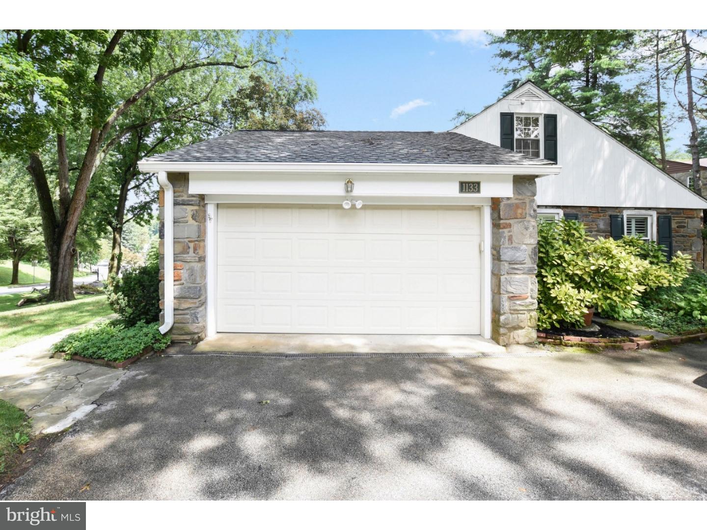 1133 Hillcrest Road Penn Valley, PA 19072 - Photo 25 of 25 Garage