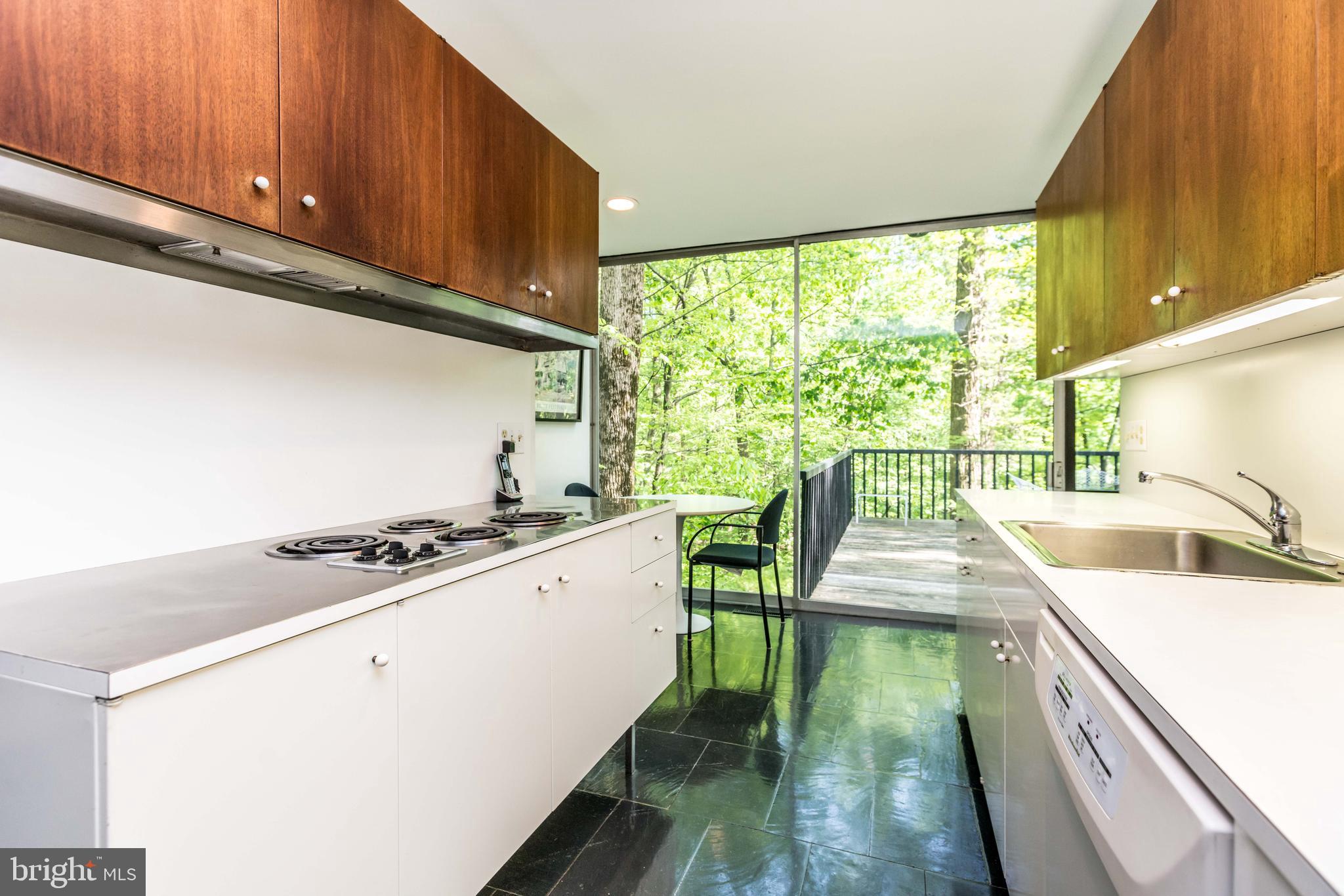 2005 Ridgecrest Court Baltimore, MD 21204 - Photo 17 of 47