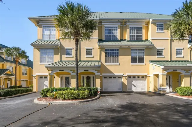 $623,500 | 6331 Sunset Bay Circle, Apollo Beach, FL 33572