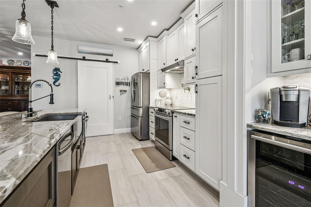 6331 Sunset Bay Circle Apollo Beach, FL 33572 - Photo 18 of 92