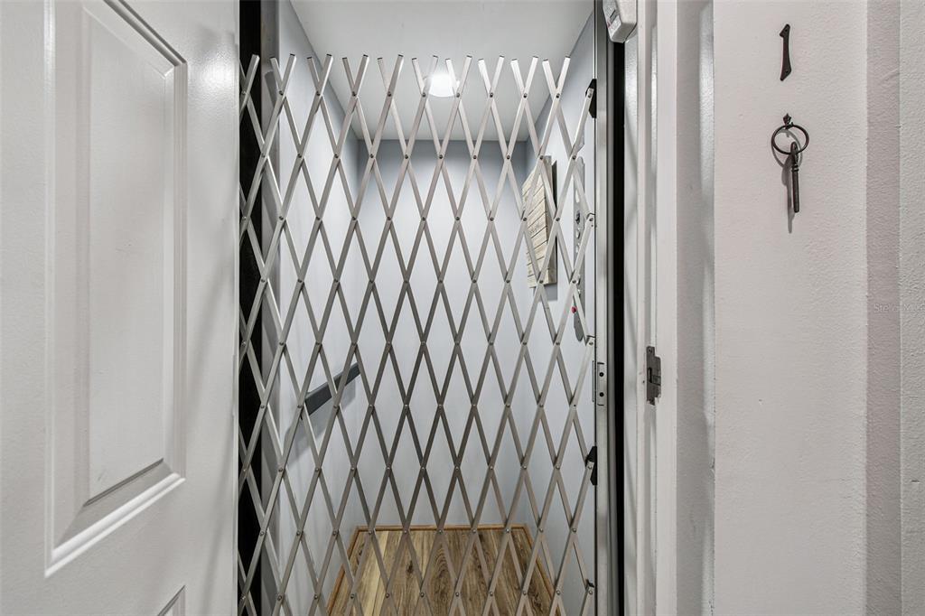 6331 Sunset Bay Circle Apollo Beach, FL 33572 - Photo 7 of 92