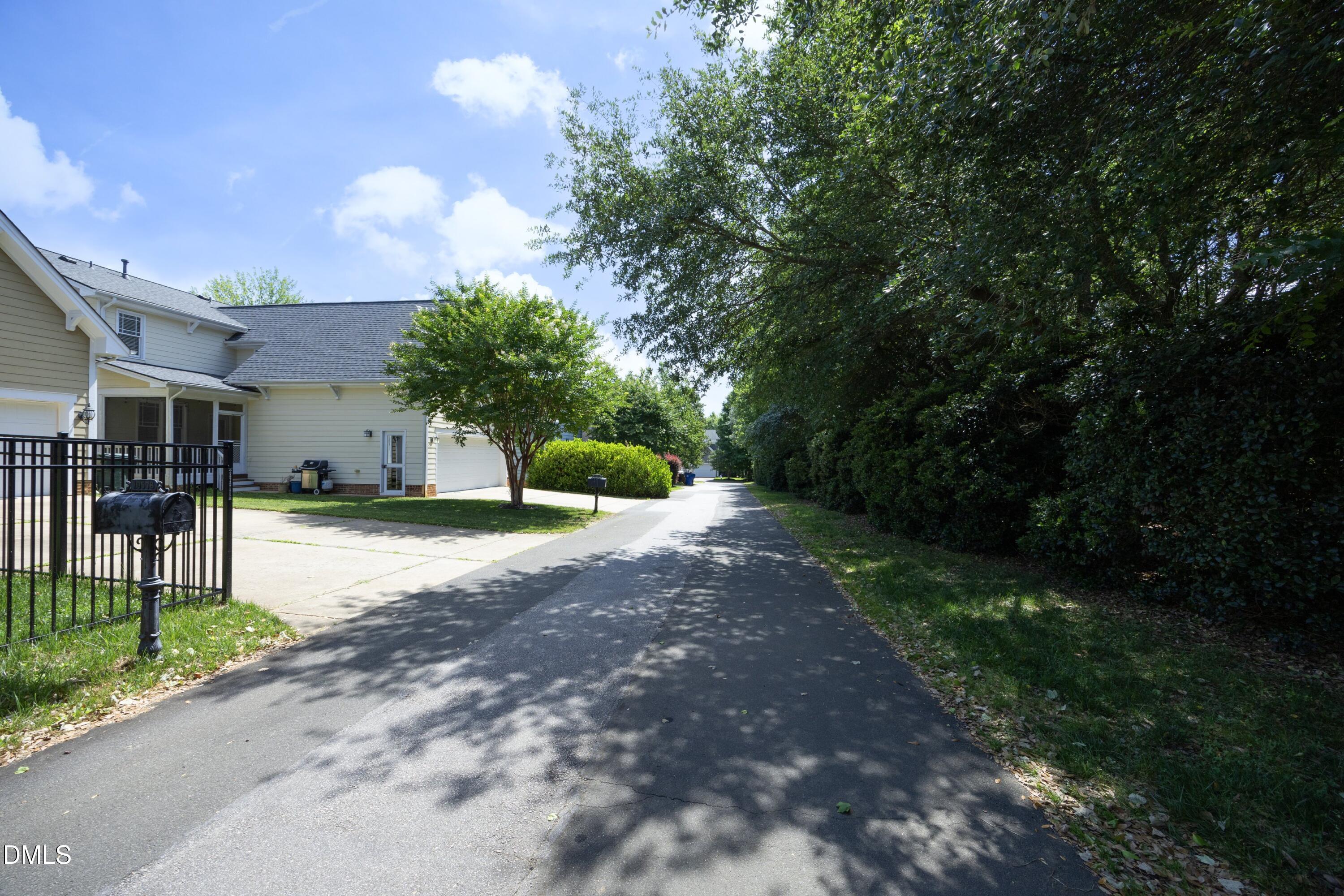 10578 Evergreen Spring Place Raleigh, NC 27614 - Photo 43 of 51 42AlleyAccess