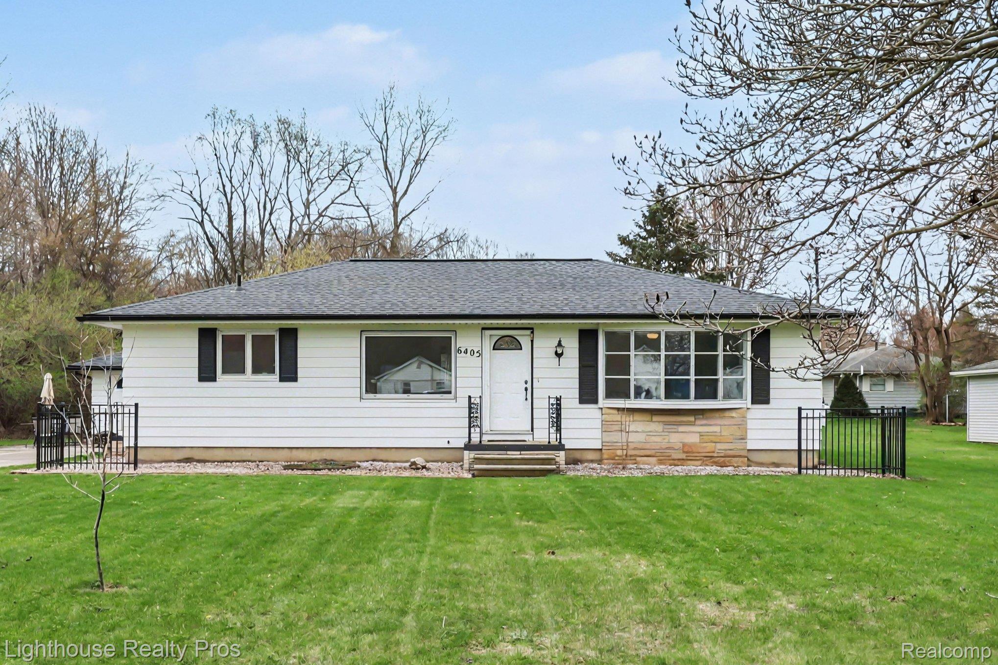 6405 King Road Spring Arbor, MI 49283 - Photo 1 of 38 cfhj7066_v3 (1).jpg