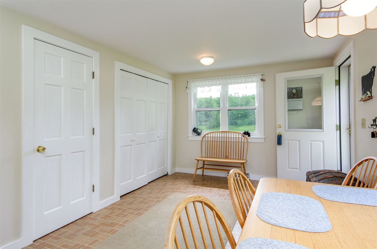 209 Galvin Hill Road Colchester, VT 05446 - Photo 11 of 31 Gallery Image 11