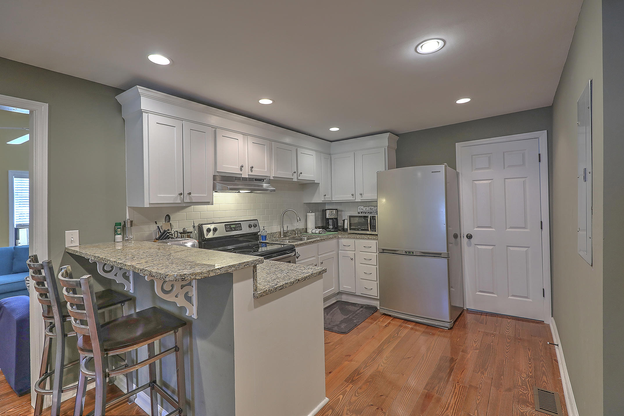 1905 Central Park Road Charleston, SC 29412 - Photo 9 of 25 1R3A6299_300_301