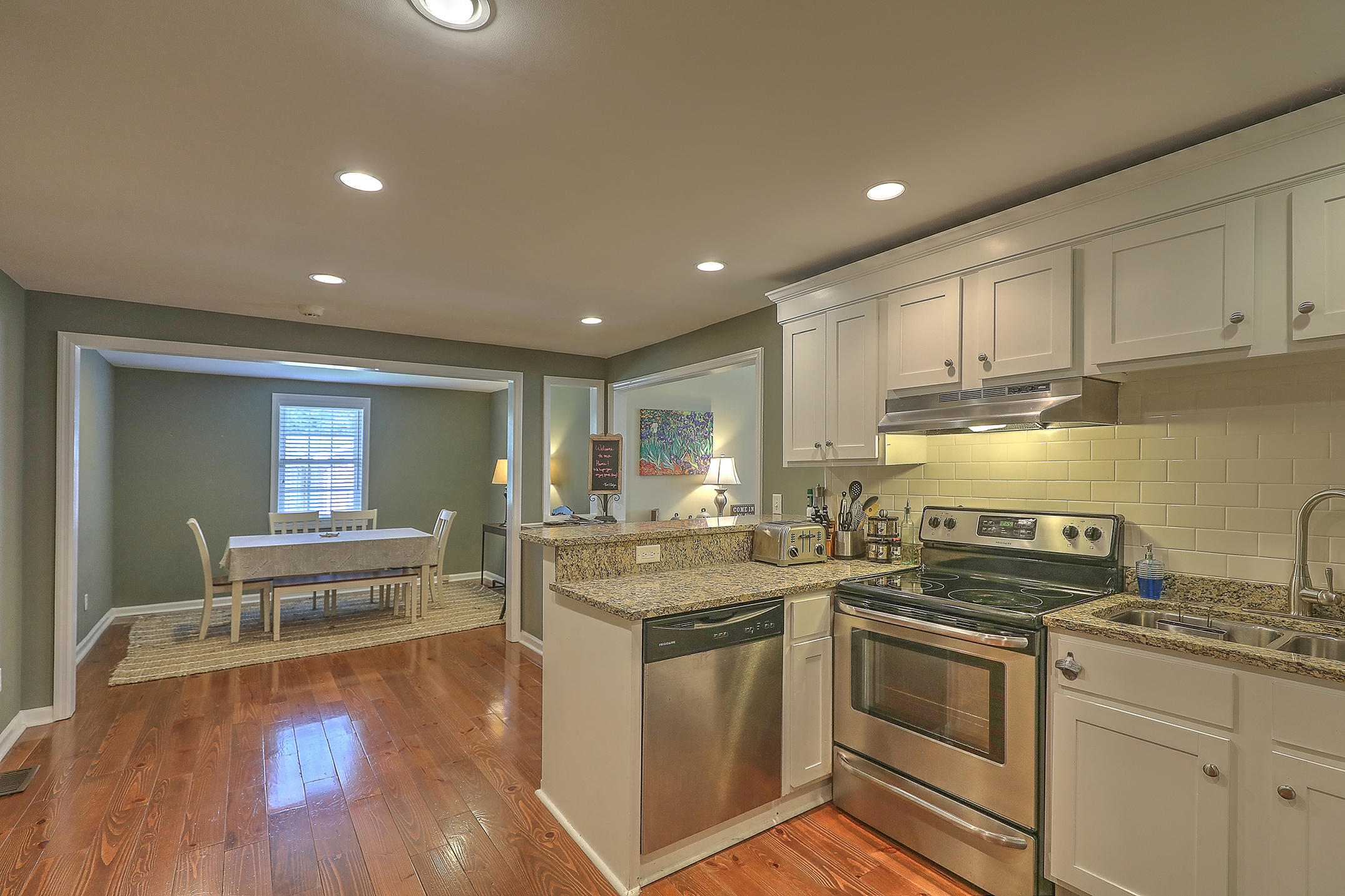1905 Central Park Road Charleston, SC 29412 - Photo 10 of 25 1R3A6302_3_4