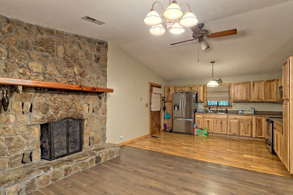 41 Silver Maple Lane Murphy, NC 28906 - Photo 13 of 52 Gallery Image 13