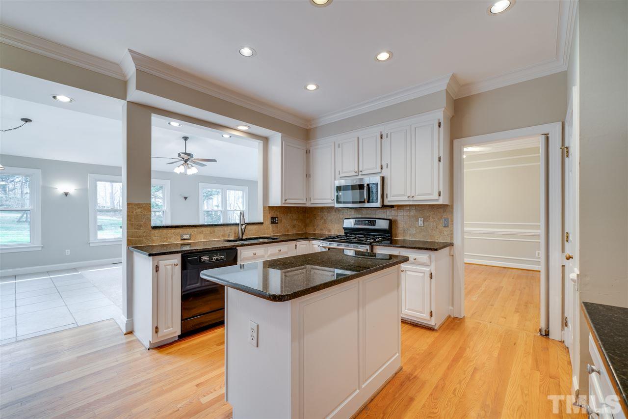 10825 Cahill Road Raleigh, NC 27614 - Photo 7 of 30