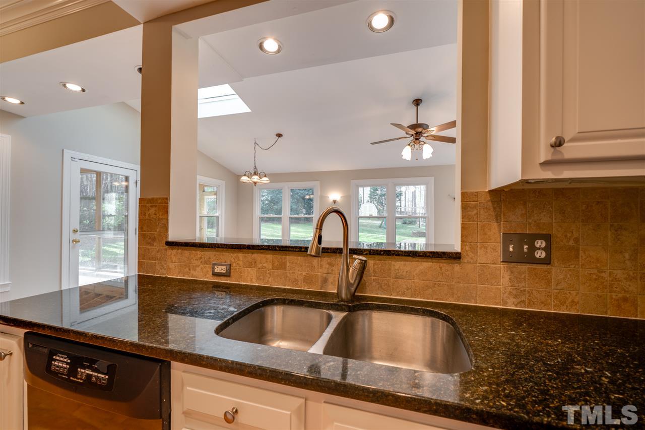 10825 Cahill Road Raleigh, NC 27614 - Photo 9 of 30