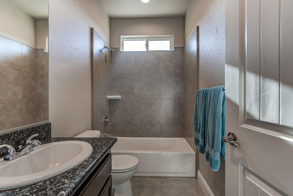 3390 Hotlam Road Redding, CA 96002 - Photo 9 of 39 3390HotlamRoad_007