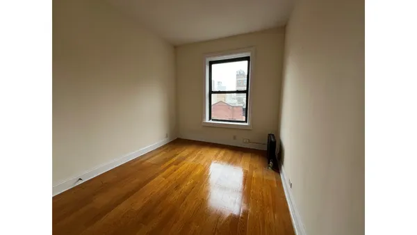 $4,395 | 414 West 44th Street, Unit 6A | Hell's Kitchen