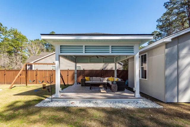 $380,000 | 181 Carolina Wren Avenue, Moncks Corner, SC 29461