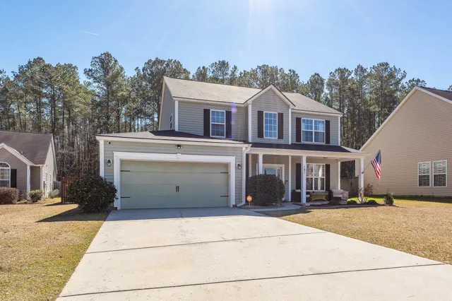 $380,000 | 181 Carolina Wren Avenue, Moncks Corner, SC 29461