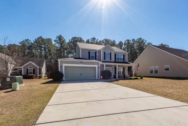 $380,000 | 181 Carolina Wren Avenue, Moncks Corner, SC 29461