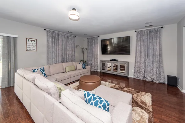 $380,000 | 181 Carolina Wren Avenue, Moncks Corner, SC 29461