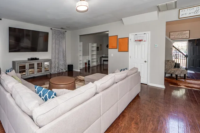 $380,000 | 181 Carolina Wren Avenue, Moncks Corner, SC 29461