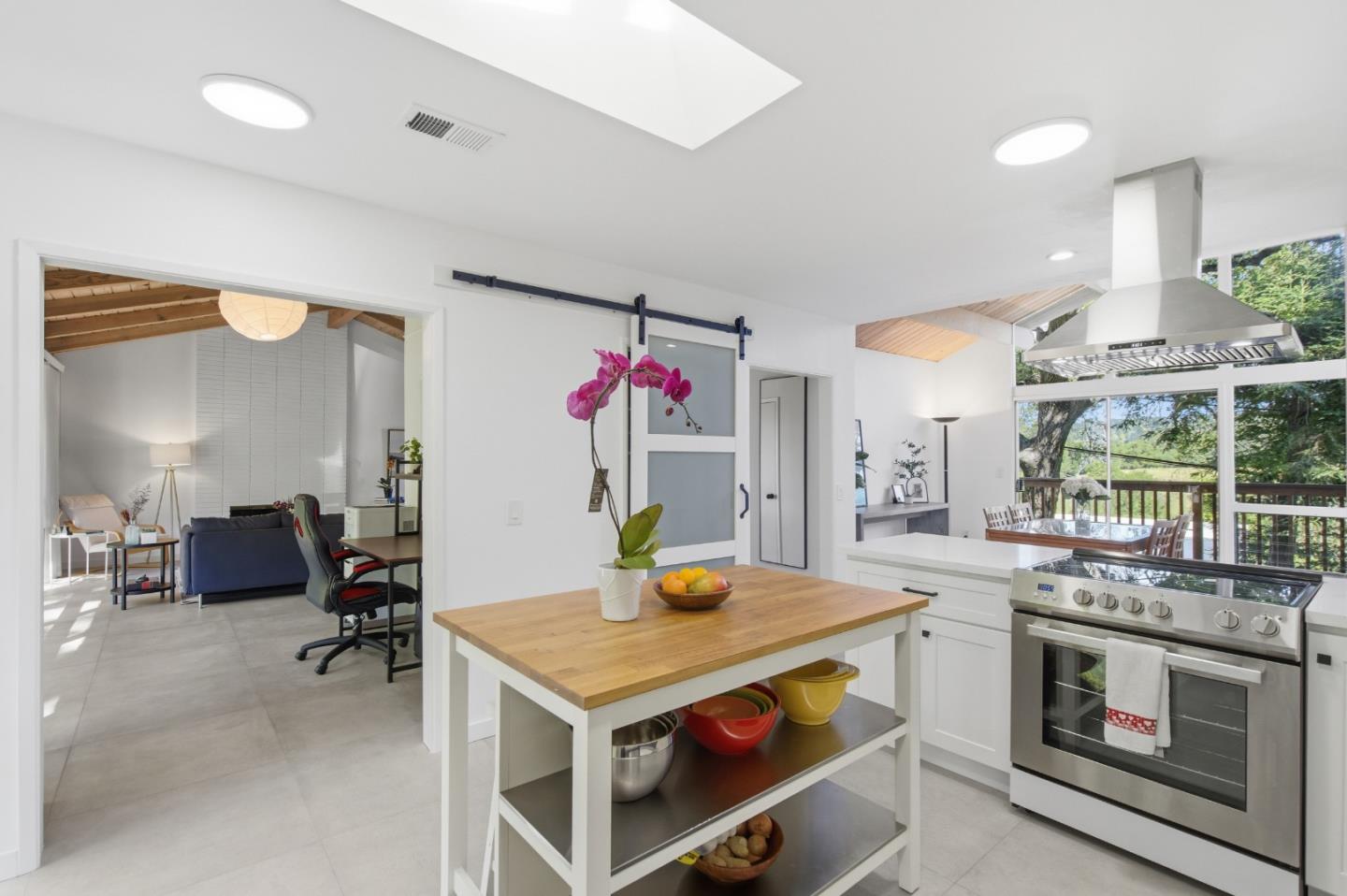 46 Underhill Road Orinda, CA 94563 - Photo 8 of 32