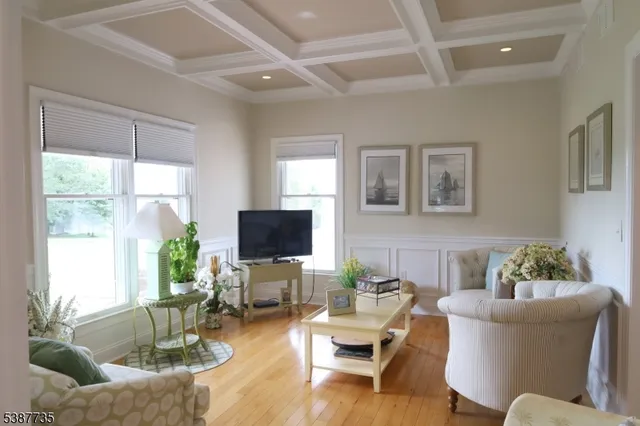 $1,475,000 | 2 Glencree Lane, Lebanon, NJ 08833