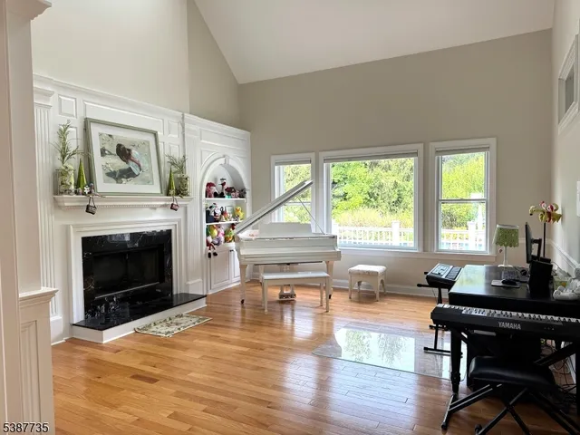 $1,475,000 | 2 Glencree Lane, Lebanon, NJ 08833