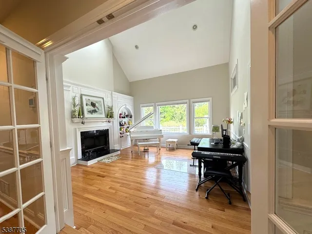 $1,475,000 | 2 Glencree Lane, Lebanon, NJ 08833